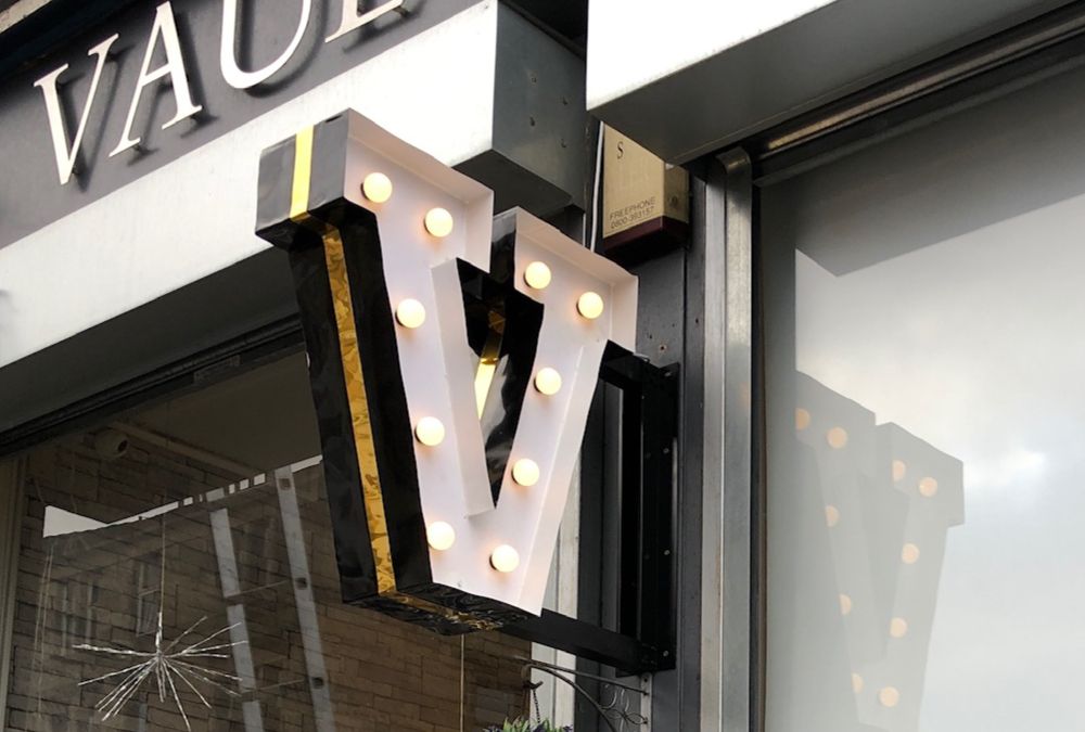 External Projecting Signs Coatbridge, Glasgow, Edinburgh, Signage Company Coatbridge, Glasgow, Edinburgh, Sign Makers Coatbridge, Glasgow, Edinburgh