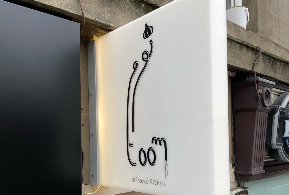 Projecting Signs, Edinburgh, Lightboxes Edinburgh, Signs Edinburgh, Sign Makers Edinburgh, Signage Edinburgh