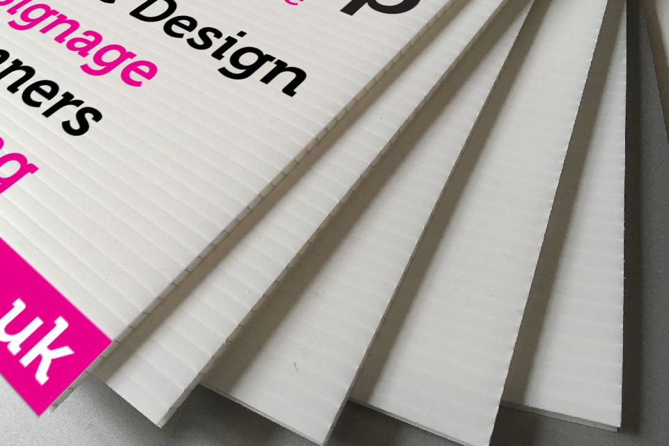 Correx Signs Edinburgh, Glasgow, Lanarkshire. Correx Signs, Cheap Signs Edinburgh.